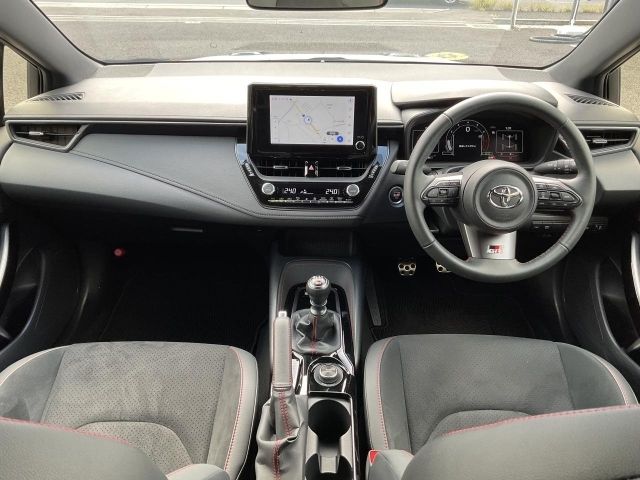 Mazda Bongo front view