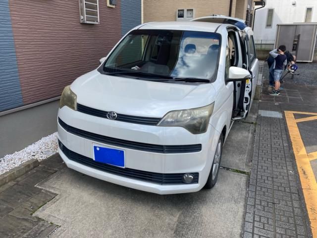 2011 Mazda Bongo Van