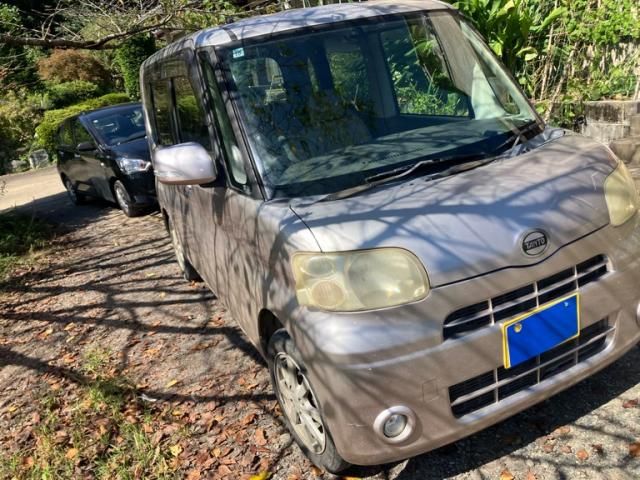 Mazda Bongo rear view