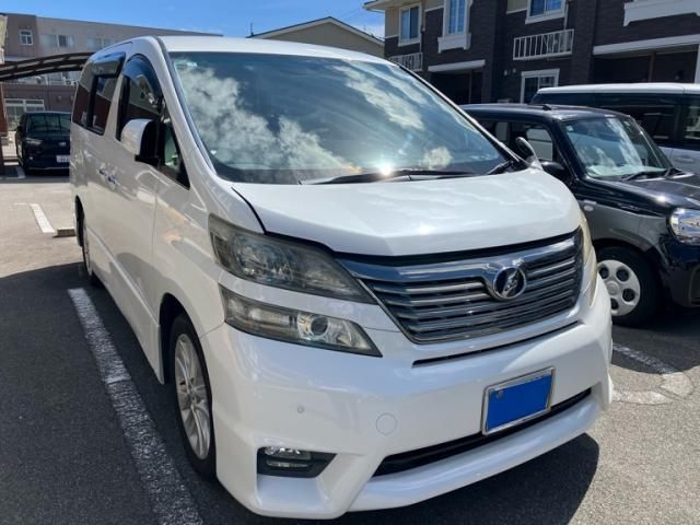 Mazda Bongo front view
