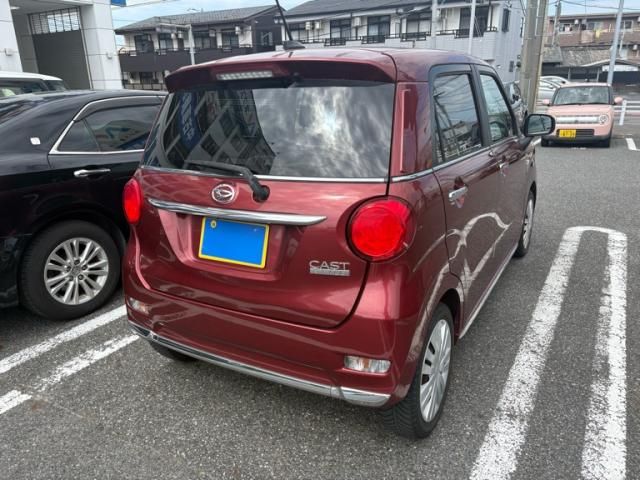 Mazda Bongo front view