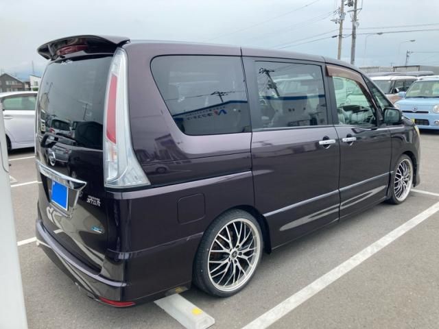 Mazda Bongo front view