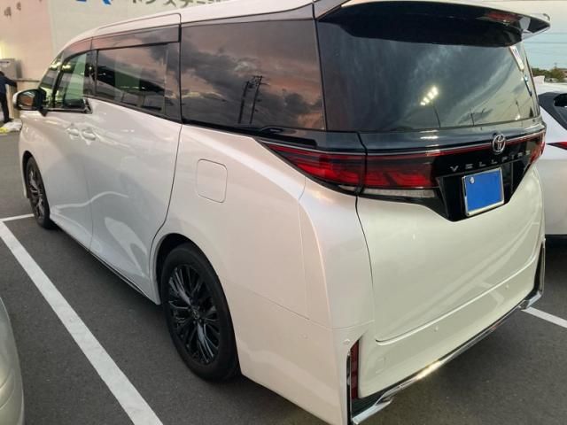 Mazda Bongo rear view
