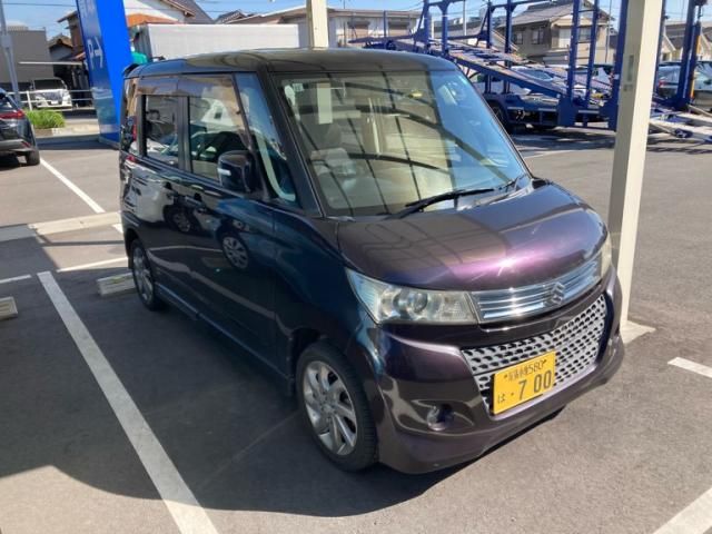 Mazda Bongo front view