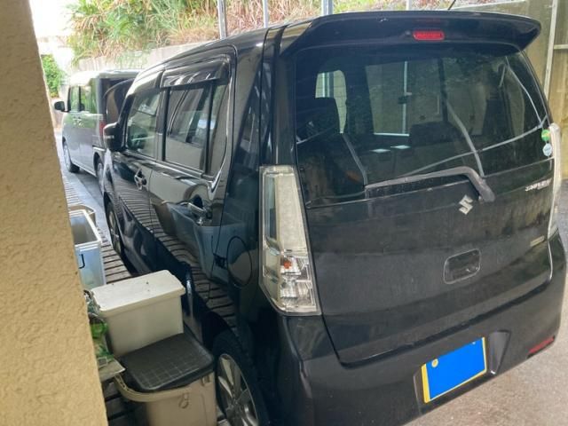 Mazda Bongo front view