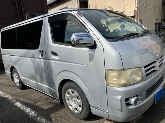 Mazda Bongo rear view