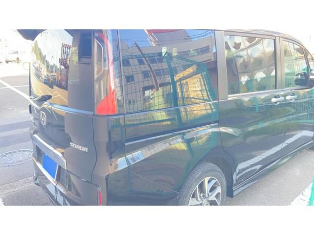 Mazda Bongo rear view