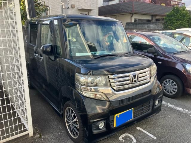 Mazda Bongo front view