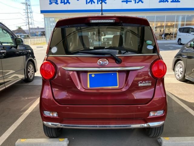 Mazda Bongo front view