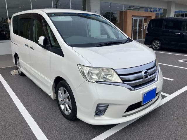 Mazda Bongo front view
