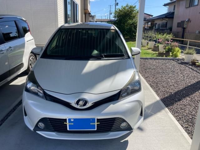 Mazda Bongo front view