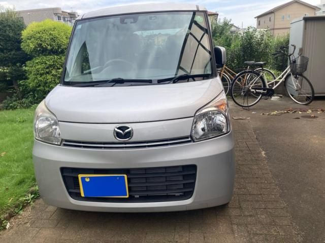 Mazda Bongo front view