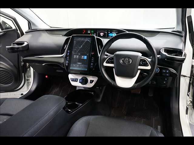 Mazda Bongo front view