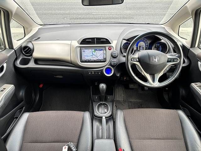 Mazda Bongo front view