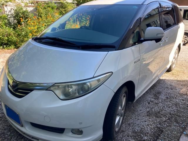 Mazda Bongo front view