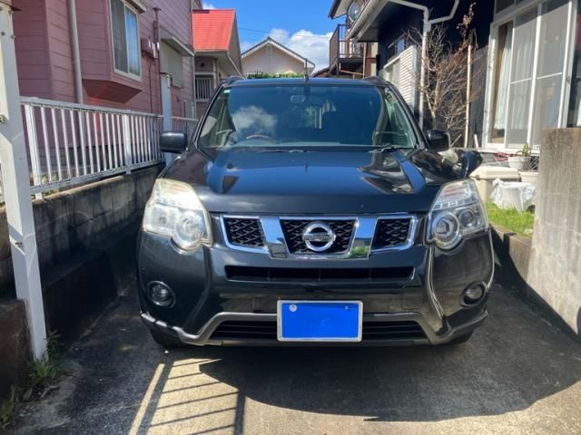 Mazda Bongo front view