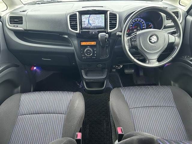Mazda Bongo front view