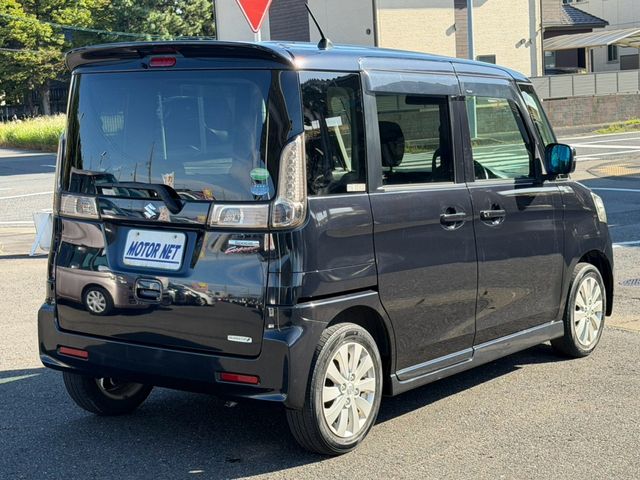 Mazda Bongo front view