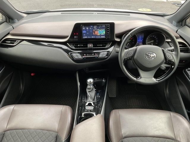 Mazda Bongo front view