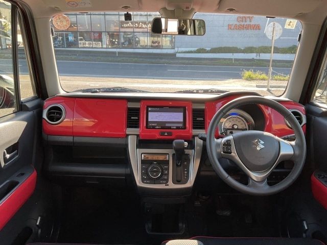 Mazda Bongo front view