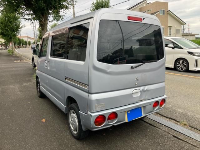 2011 Mazda Bongo Van