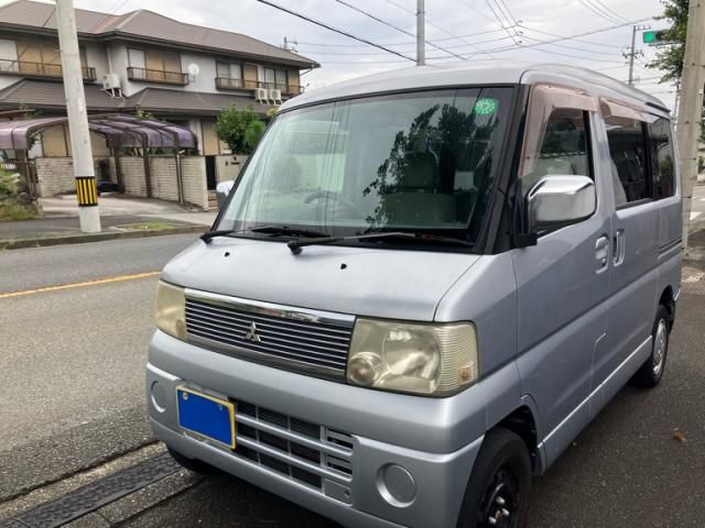 Mazda Bongo rear view