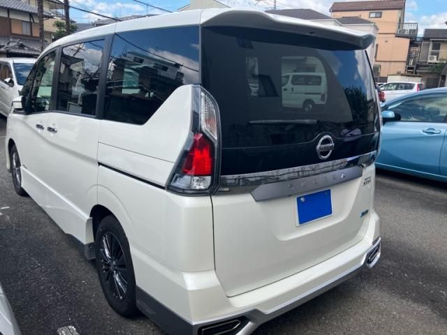 Mazda Bongo rear view
