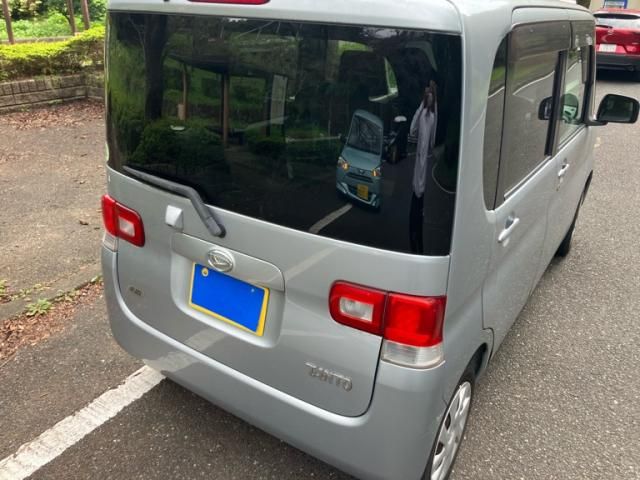 Mazda Bongo rear view
