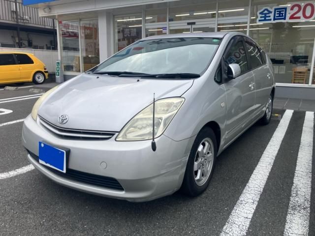 Mazda Bongo front view