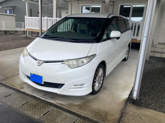 Mazda Bongo front view