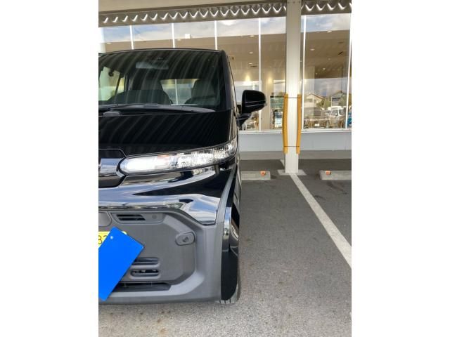 Mazda Bongo rear view