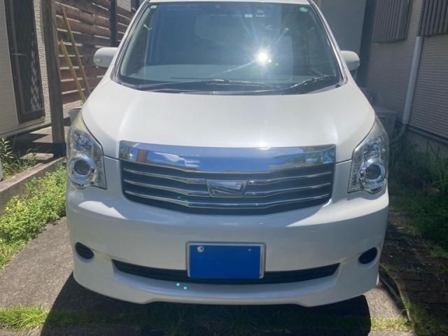 2011 Mazda Bongo Van