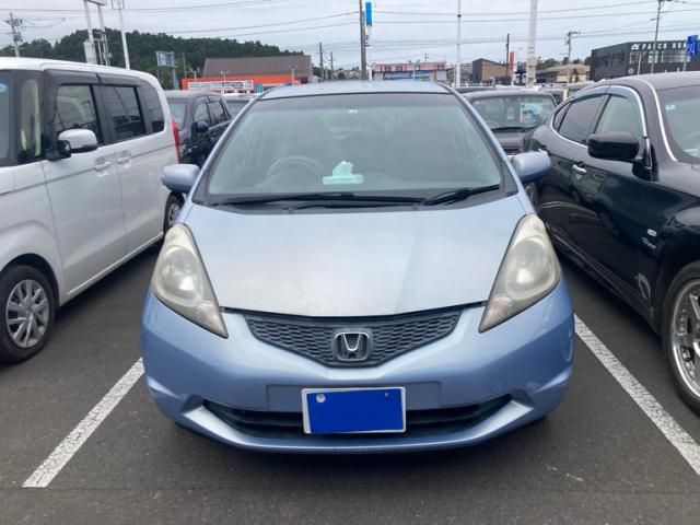 Mazda Bongo front view