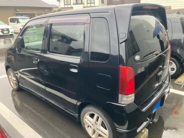 Mazda Bongo front view