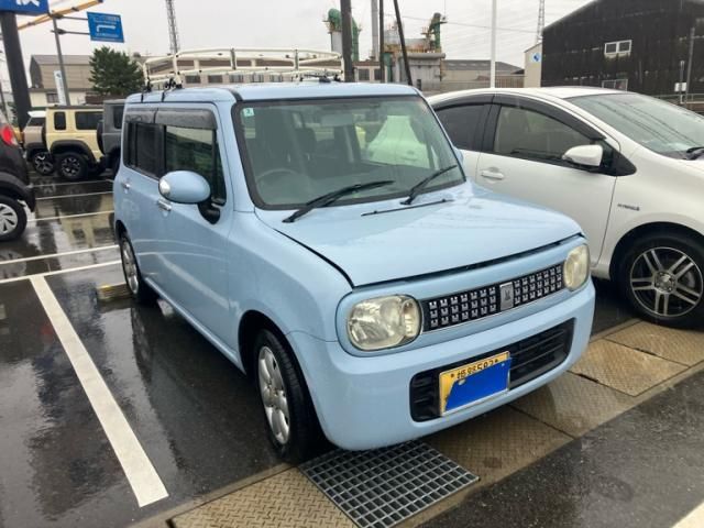 Mazda Bongo front view