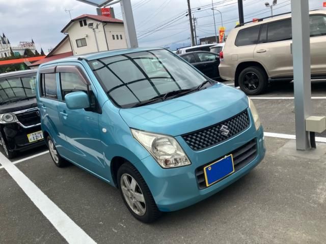 Mazda Bongo front view