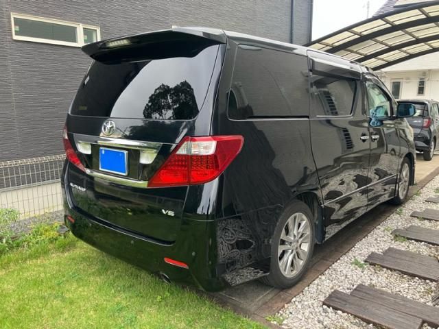 Mazda Bongo rear view