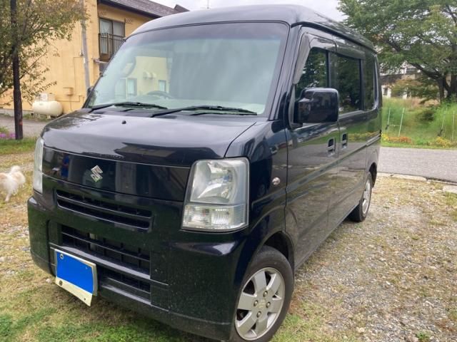 Mazda Bongo front view