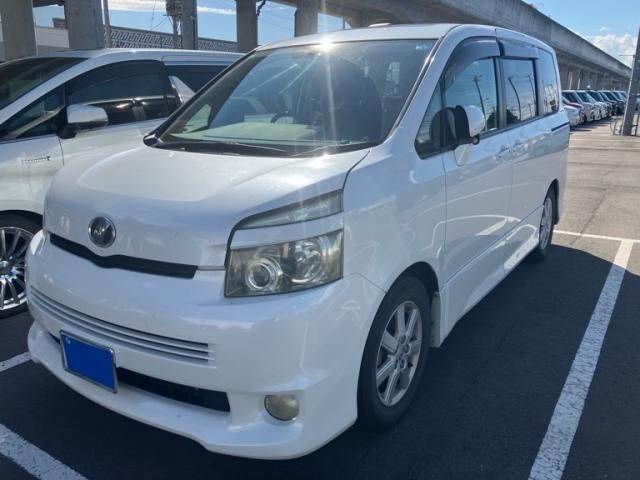 Mazda Bongo rear view
