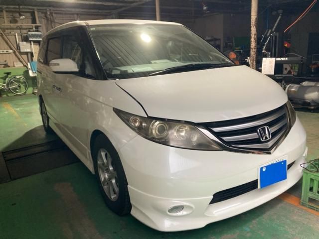Mazda Bongo front view