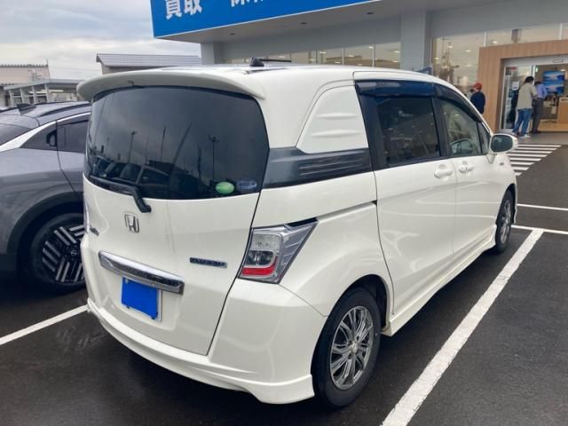 Mazda Bongo rear view