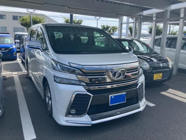 Mazda Bongo front view