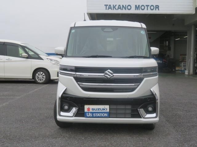 Mazda Bongo front view