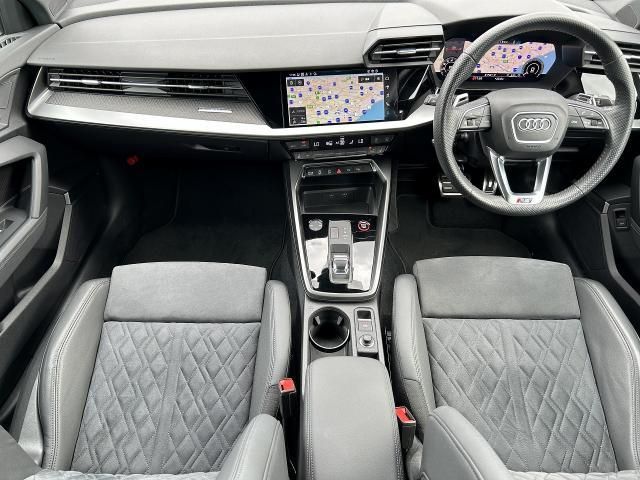 Mazda Bongo front view