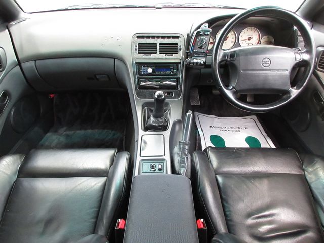 Mazda Bongo front view