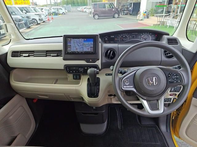 Mazda Bongo rear view
