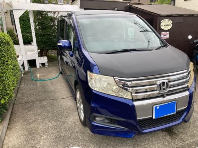 Mazda Bongo rear view