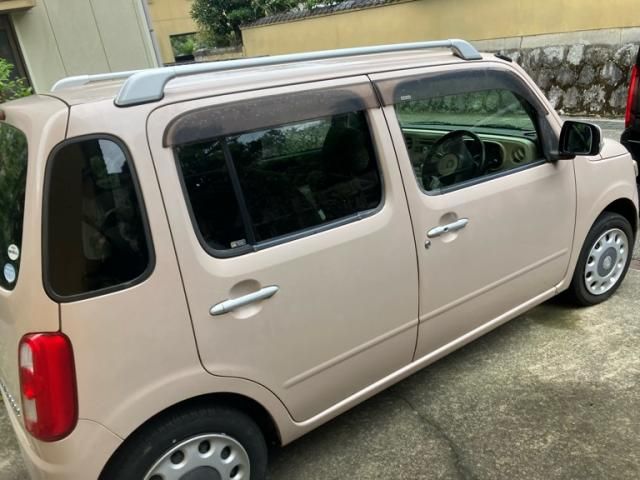 Mazda Bongo rear view