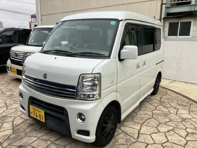 Mazda Bongo front view