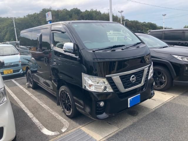 Mazda Bongo front view